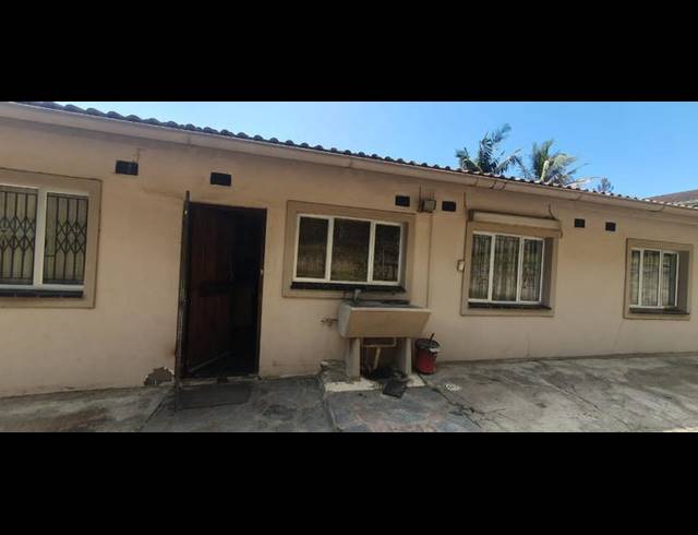 3 BEDROOM PROPERTY TO RENT IN SUNPARK